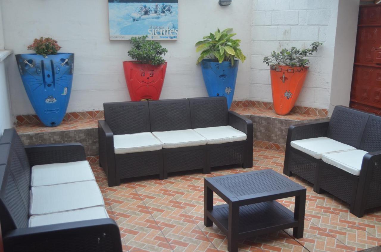 Hostal La Casa De Rodrigo Baeza Bagian luar foto