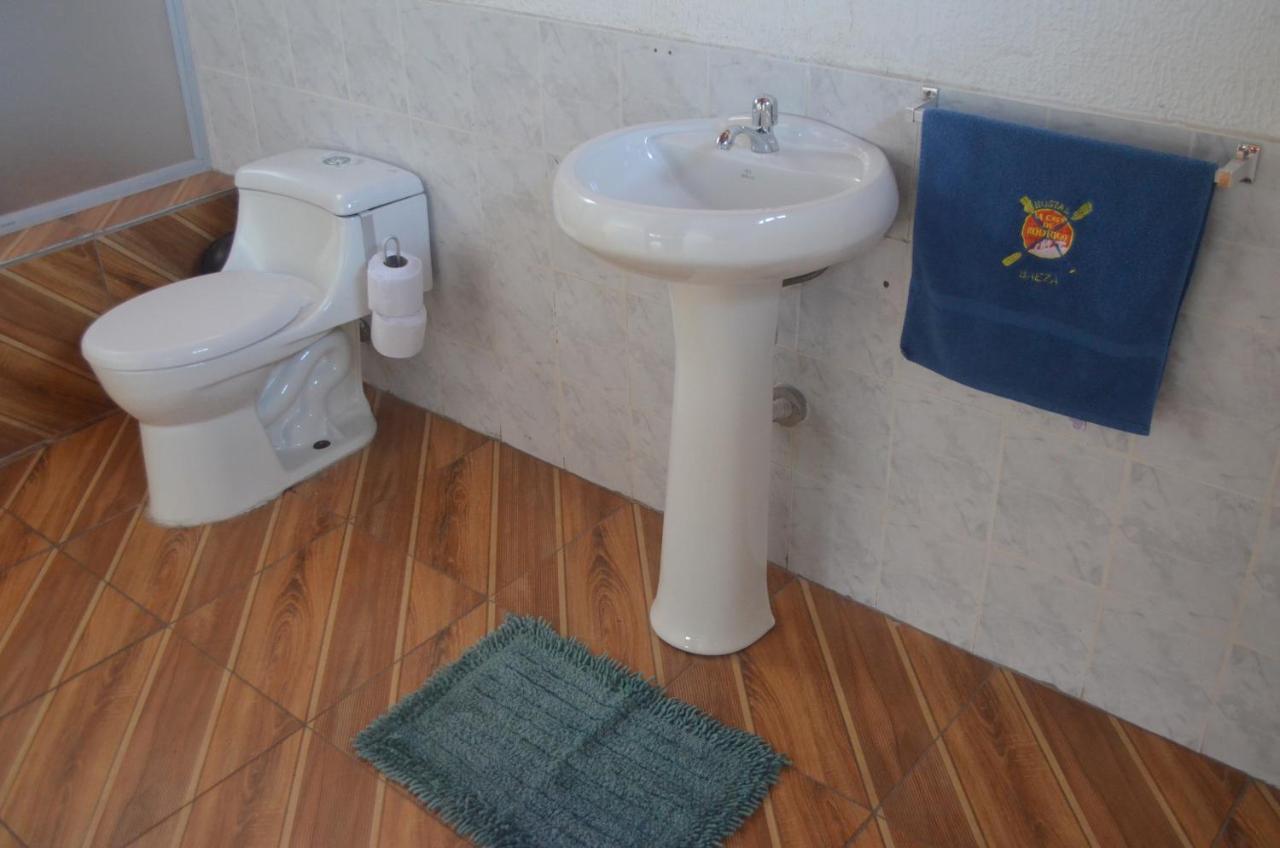 Hostal La Casa De Rodrigo Baeza Bagian luar foto