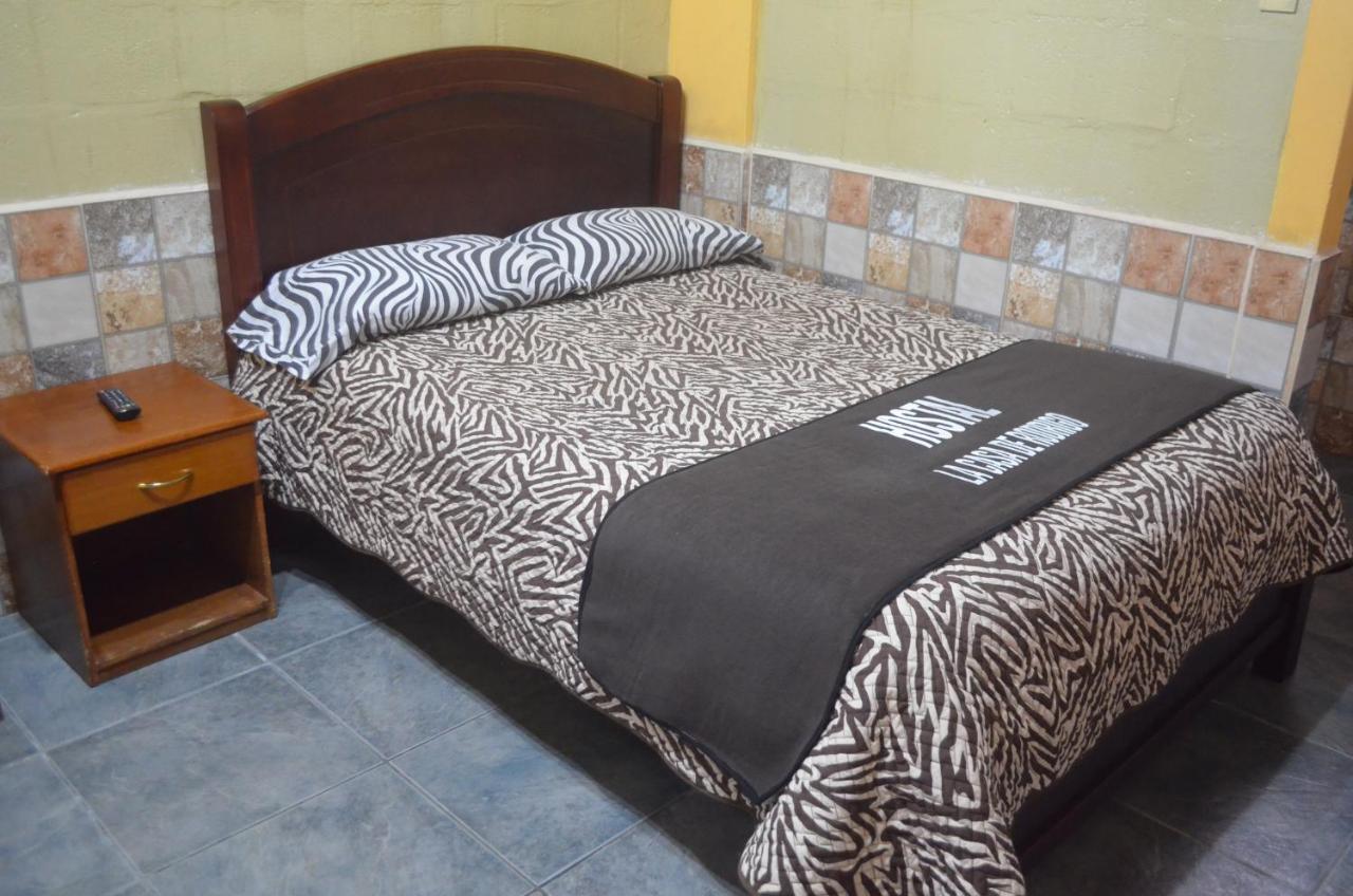 Hostal La Casa De Rodrigo Baeza Bagian luar foto