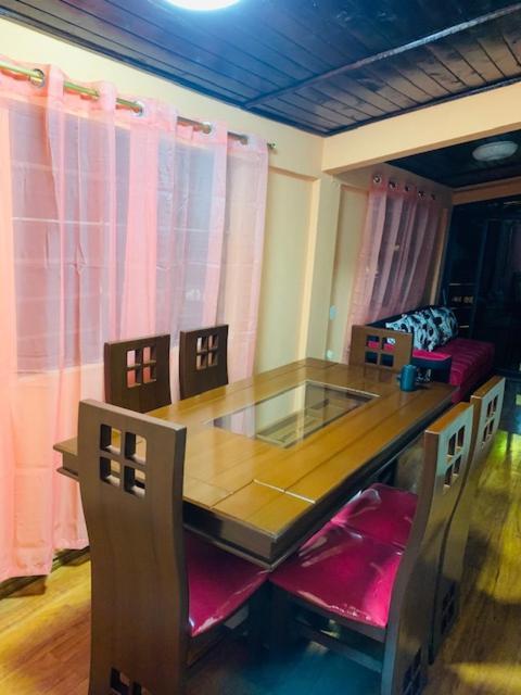Hostal La Casa De Rodrigo Baeza Bagian luar foto